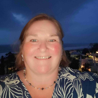 Elizabeth Mckay headshot