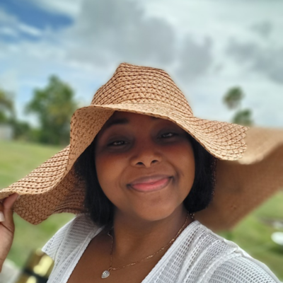 A selfie of Ansteny Bowen smiling at the camera