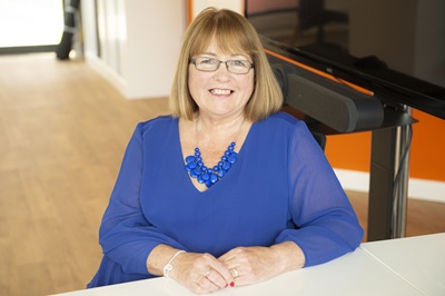 ENU 2023 Alumni Impact Award winner and Dignity Boxes founder Isabel Dosser